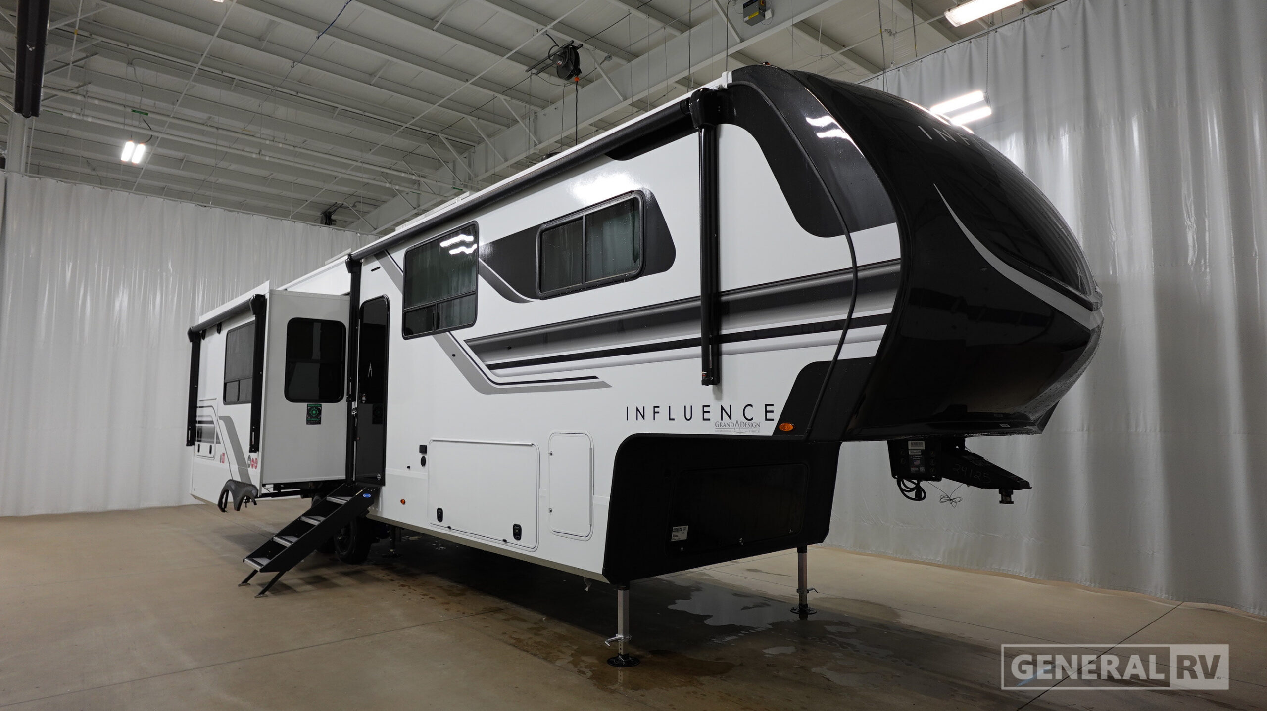 2026 Grand Design SOLITUDE-I 3203GK in fort pierce FL