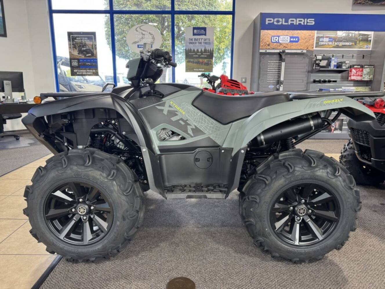 A photo of this 2026 Yamaha Grizzly EPS XT-R