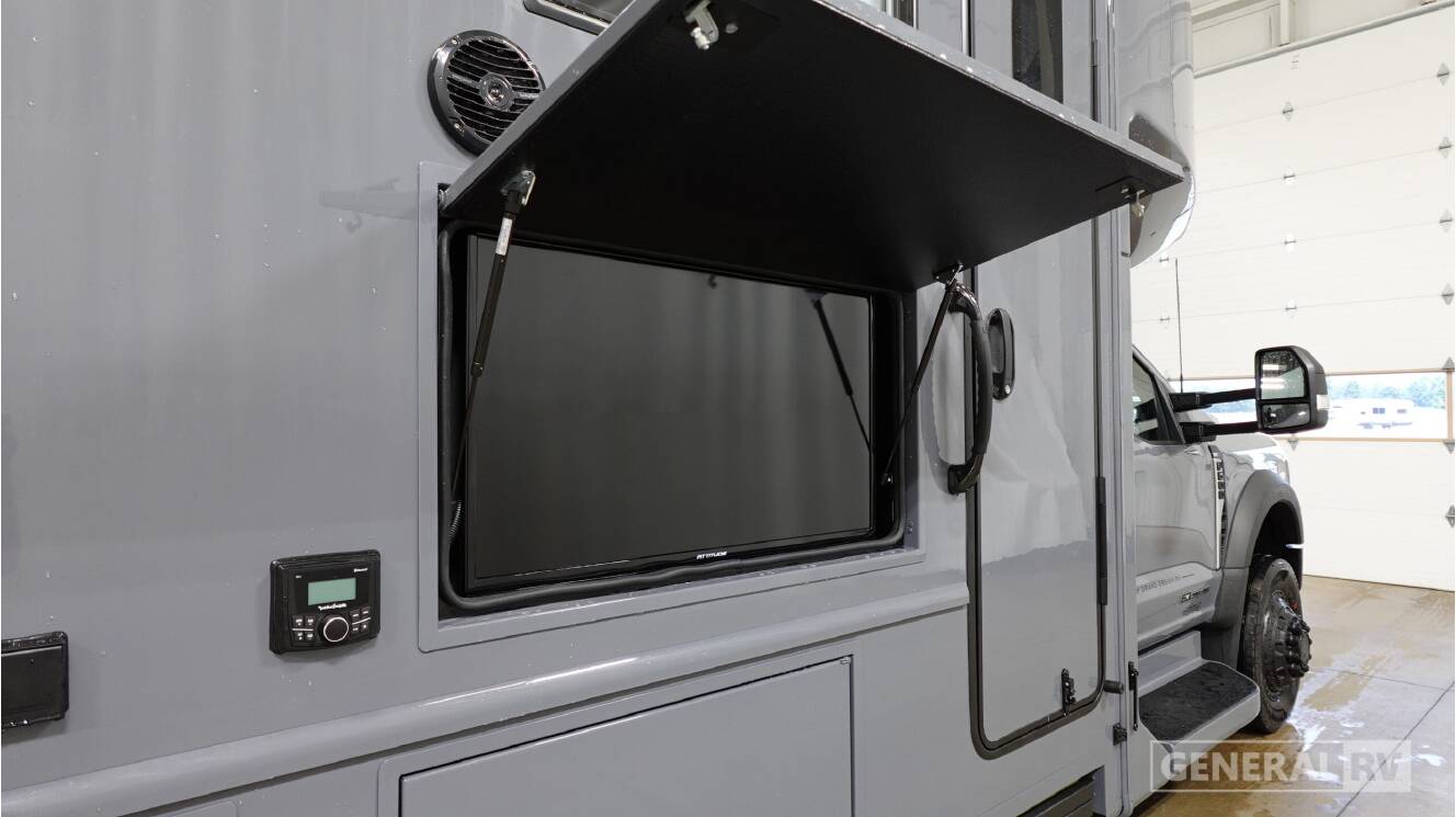 A photo of this 2026 Grand Design LINEAGE 31ZW