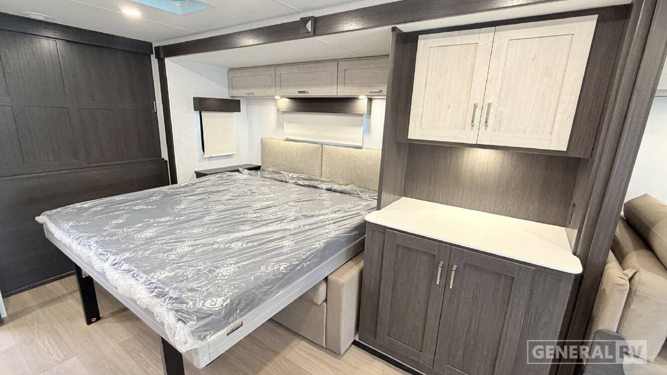 A photo of this 2027 Winnebago SUNFLYER 28MB