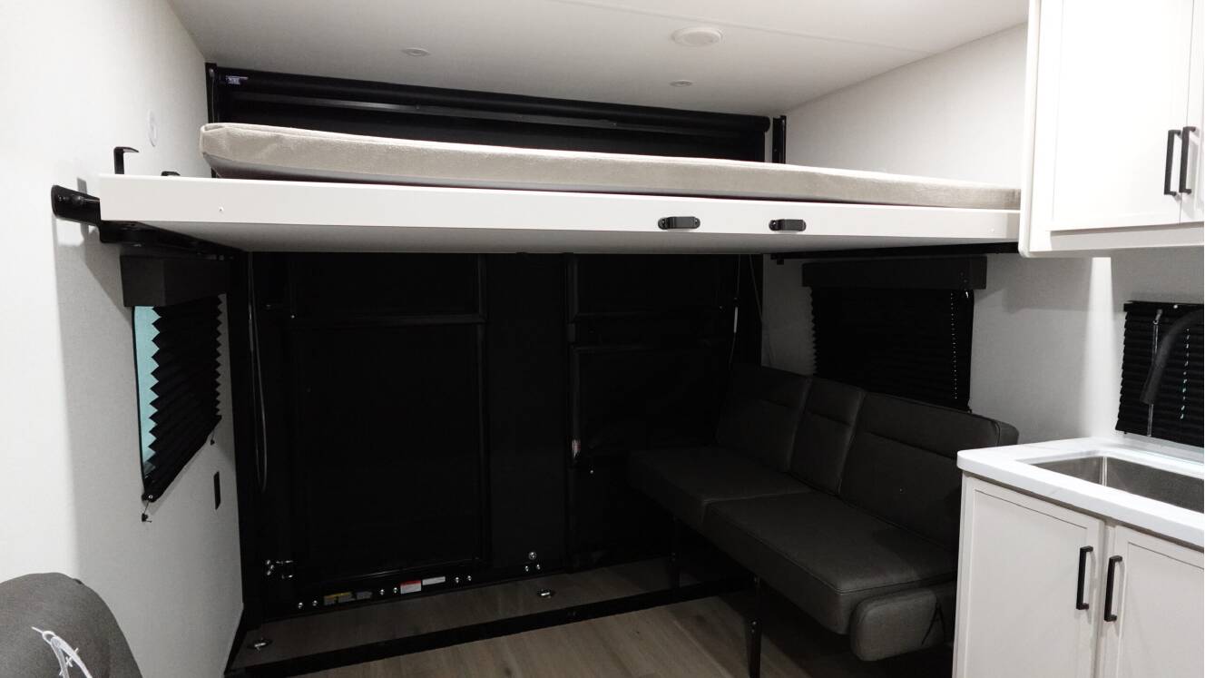A photo of this 2026 Grand Design MOMENTUM MAV 22MAV