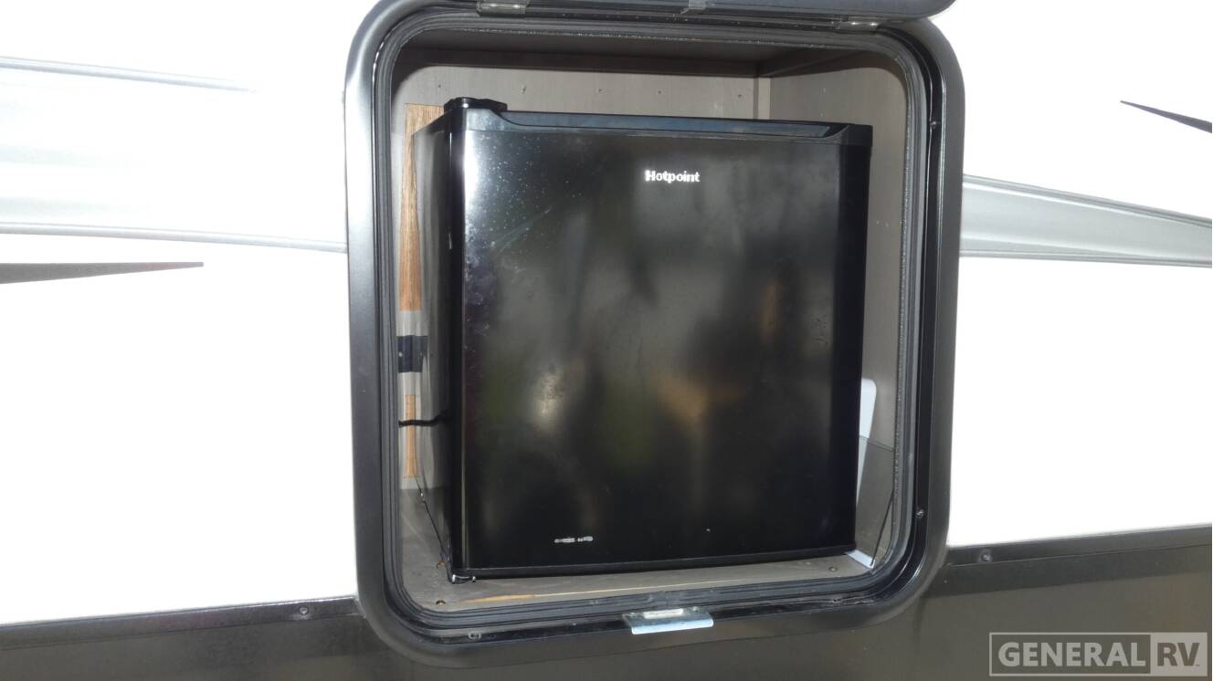 A photo of this 2023 Grand Design REFLECTION 150 SERIES 270BN