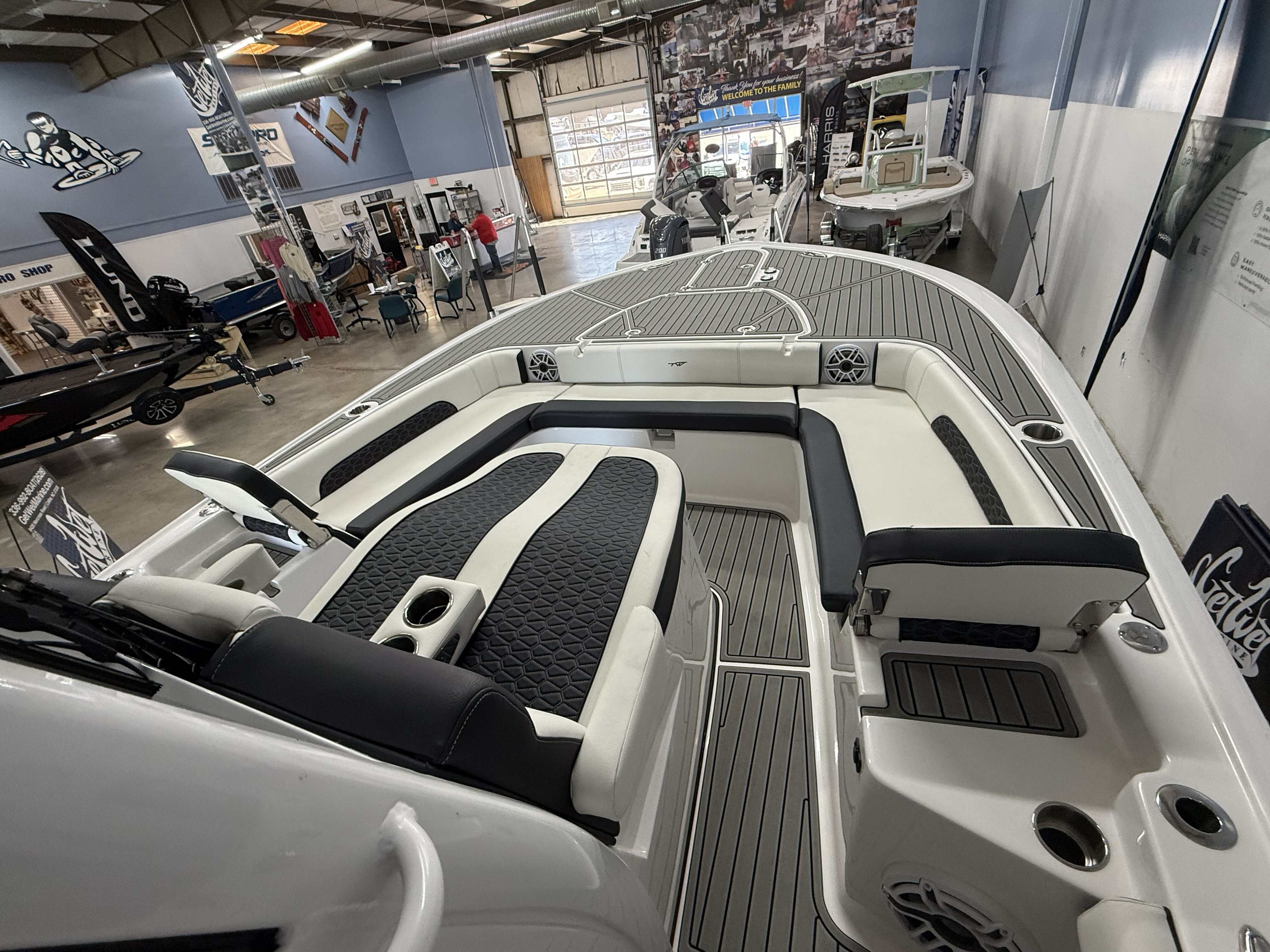 2025 Tidewater Boats Carolina Bay 3100 in colfax (greensboro) NC