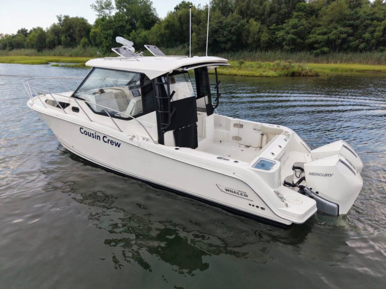 A photo of this 2025 Boston Whaler 325 CONQUEST