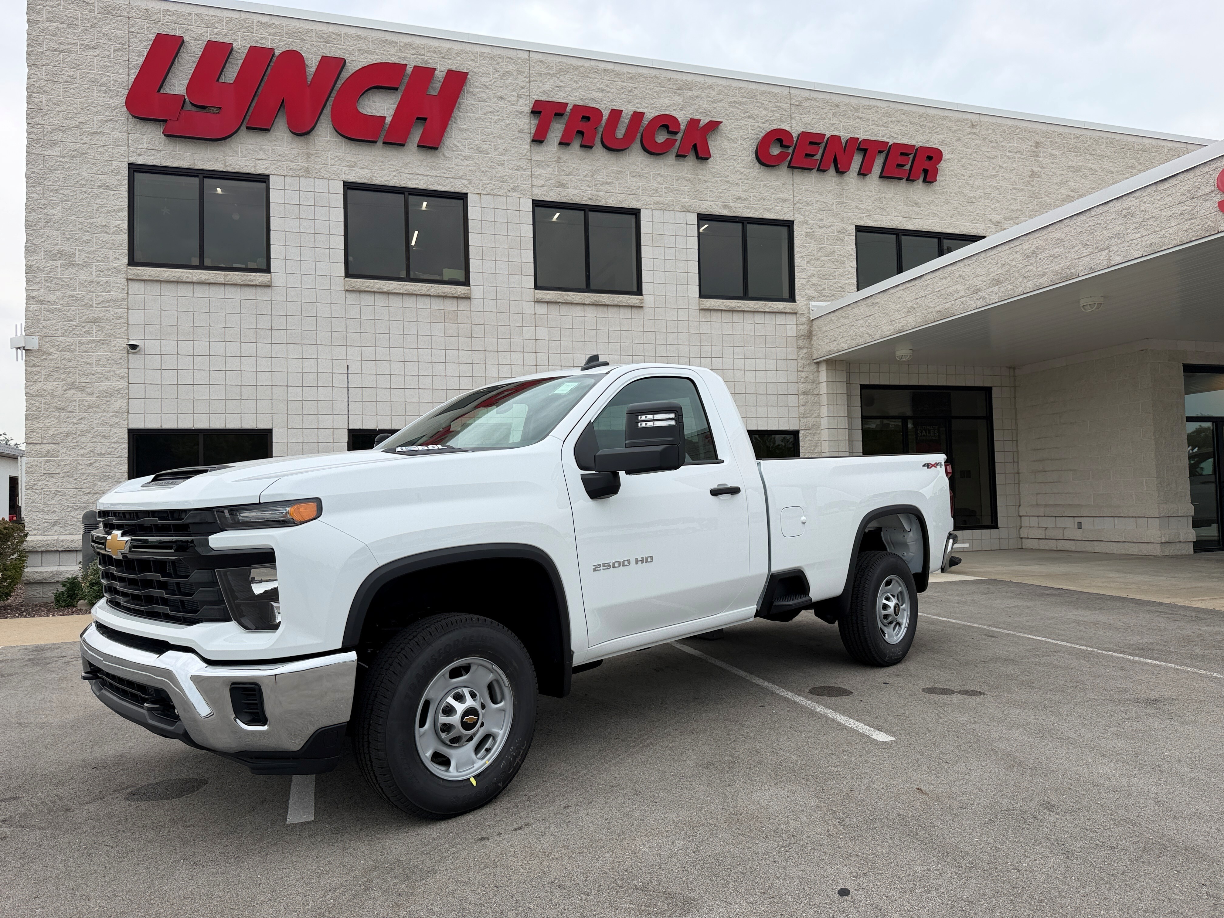 2026 Chevrolet 2500 in Waterford, WI