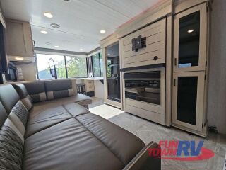 2024 FOREST RIVER WILDWOOD X-LITE 24VIEW