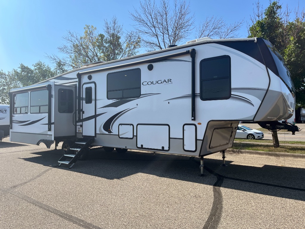 2022 Keystone Rv Cougar 368MBI in ramsey MN
