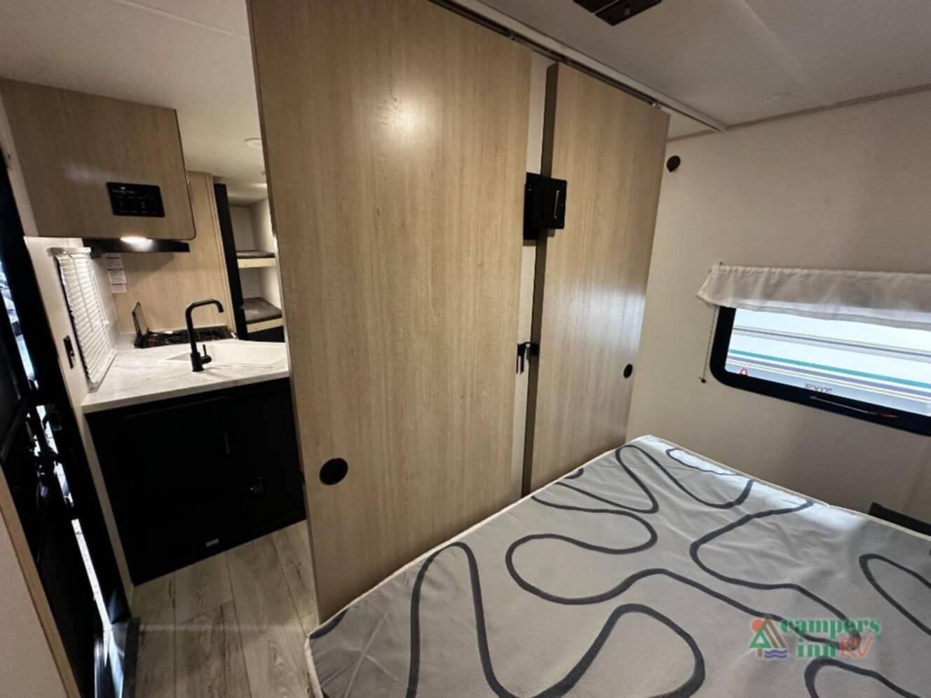 A photo of this 2025 Prime Time Rv Avenger LE 24BHSLE