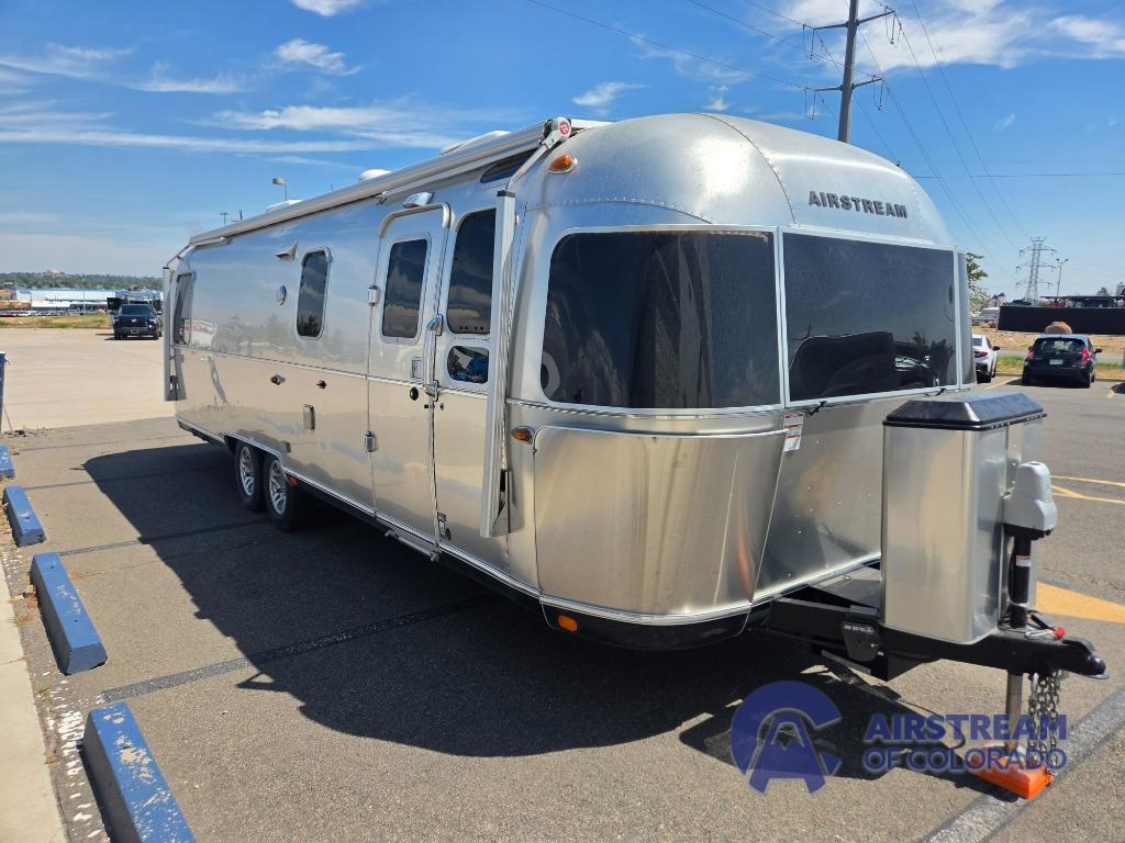 2020 Airstream Classic 30RB in denver CO