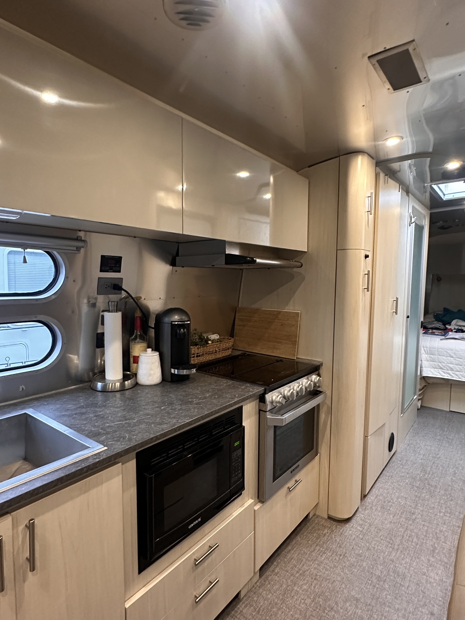 2021 Airstream FLYING CLOUD 3ORBQ in greenbrea CA