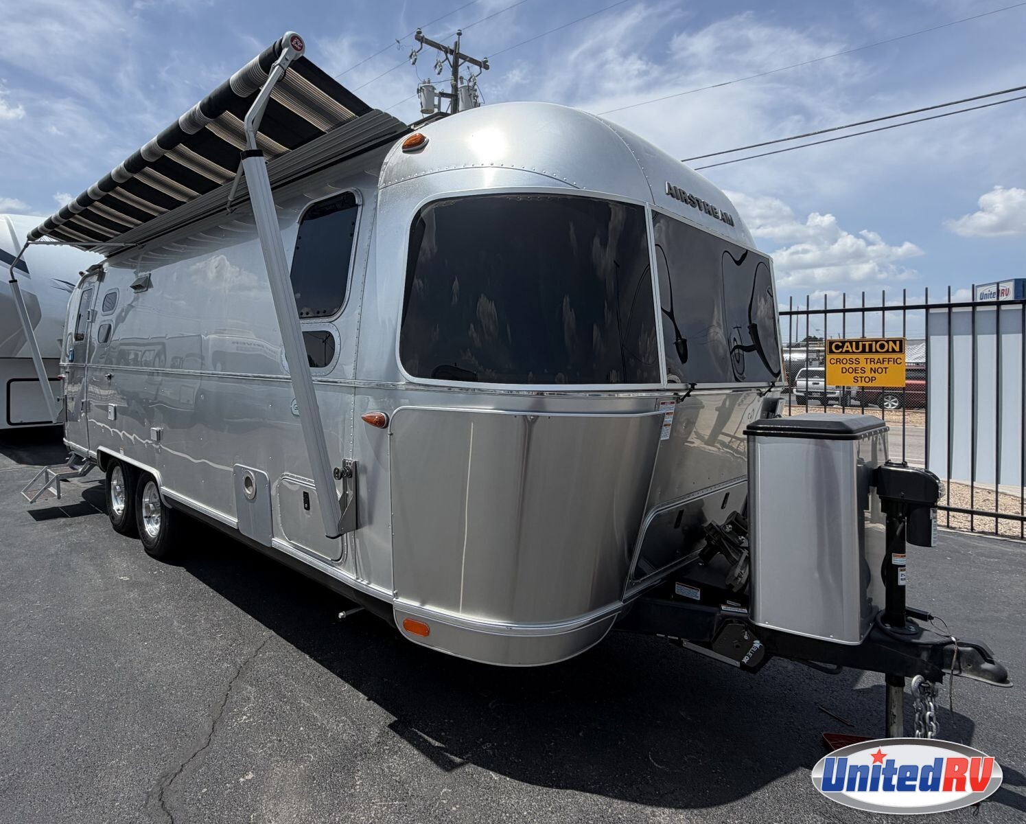 2025 Airstream AIRSTREAM 27FB in fort worth TX
