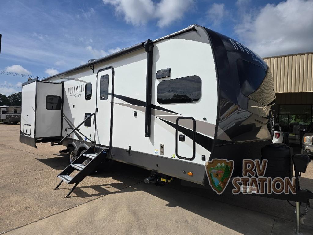 2023 Forest River Rv Rockwood Signature 8264BHS in cleveland TX