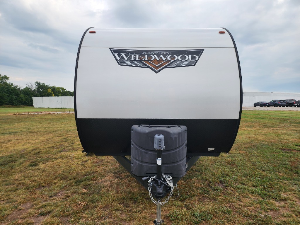 2023 Forest River Rv Wildwood 28DBUD in carthage MO