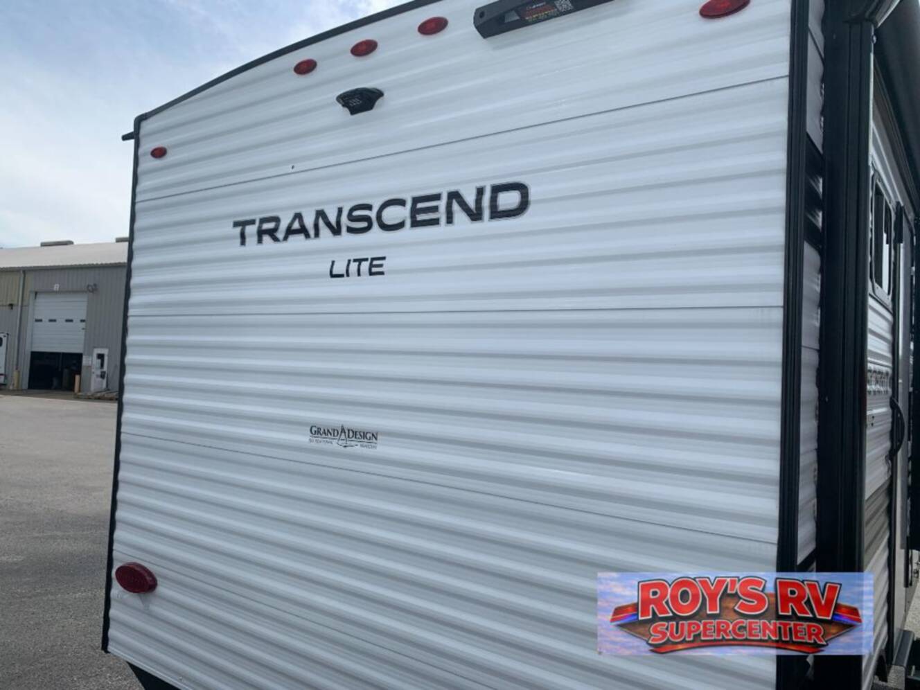 A photo of this 2027 Grand Design Transcend Lite 121RBL