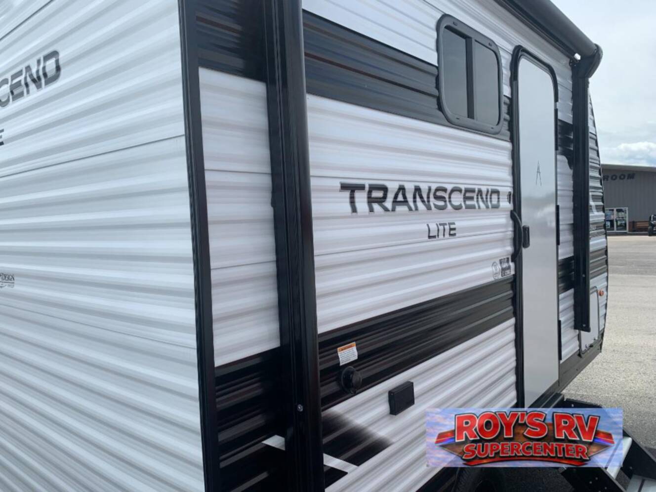 A photo of this 2027 Grand Design Transcend Lite 121RBL
