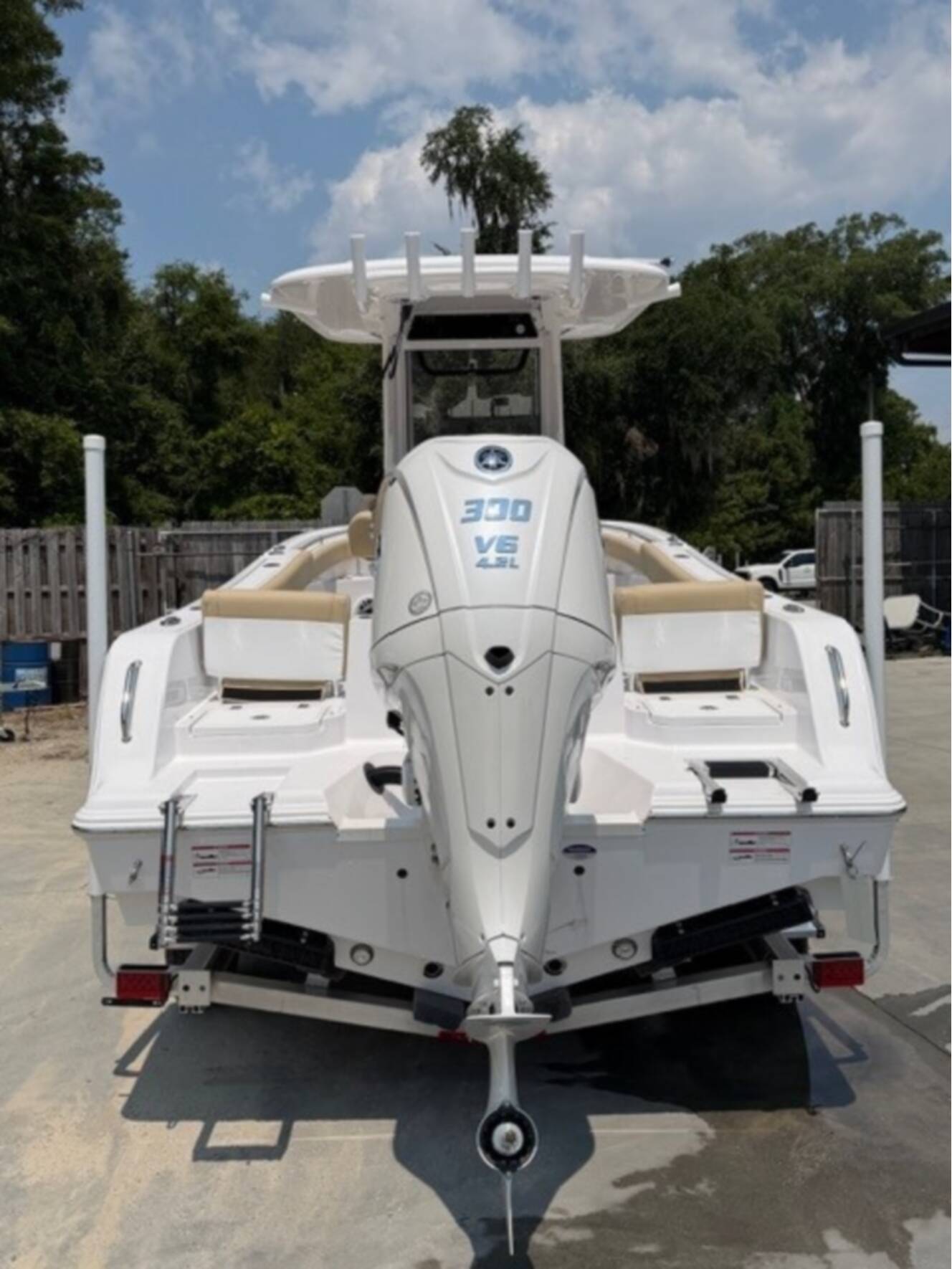 A photo of this 2026 Sportsman Heritage 231