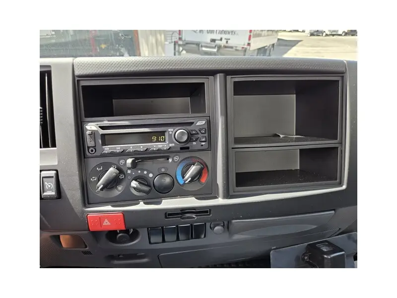 2025 ISUZU NPR HD