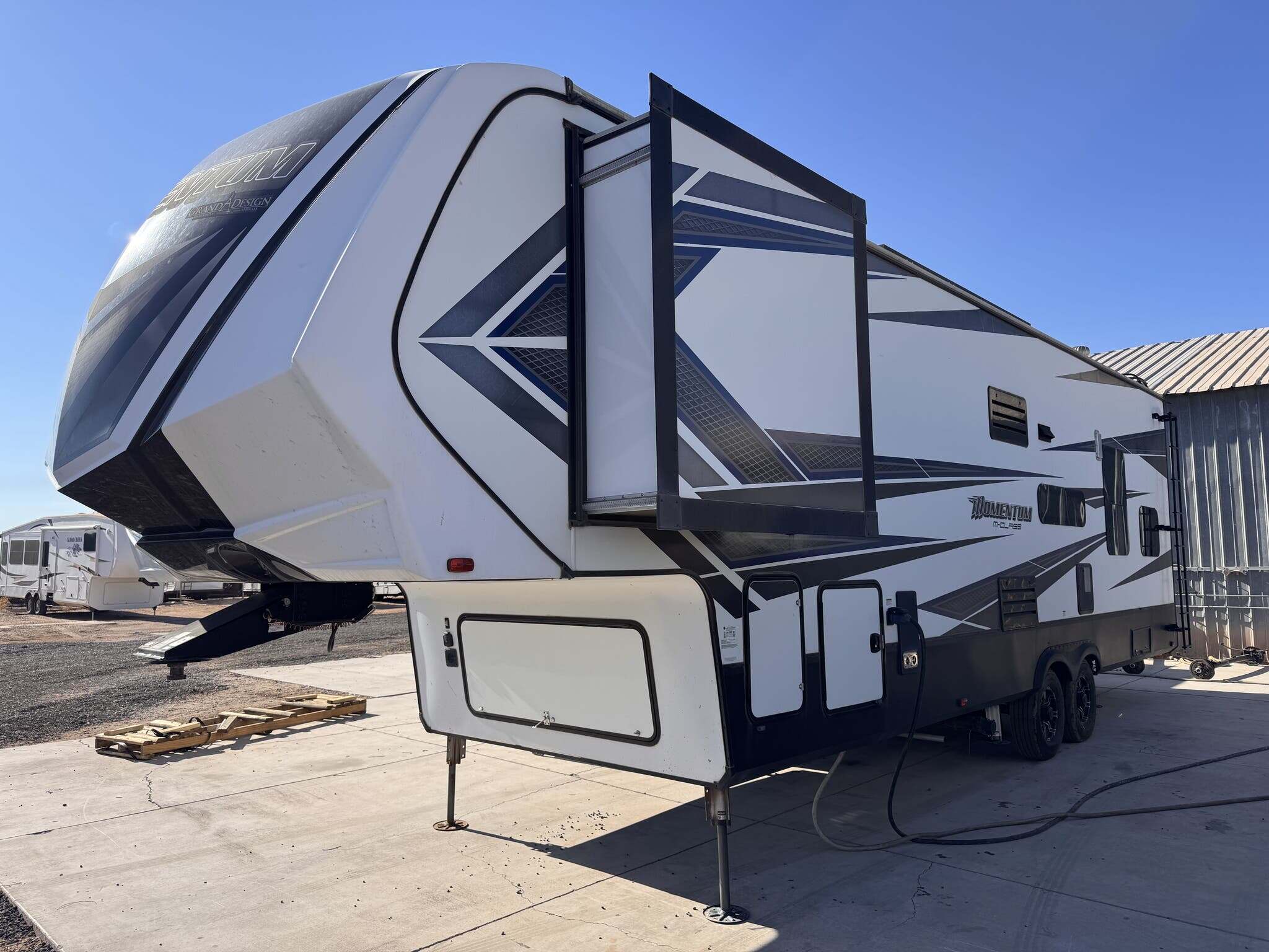 2019 Grand Design Momentum M-CLASS 328M in casa grande AZ
