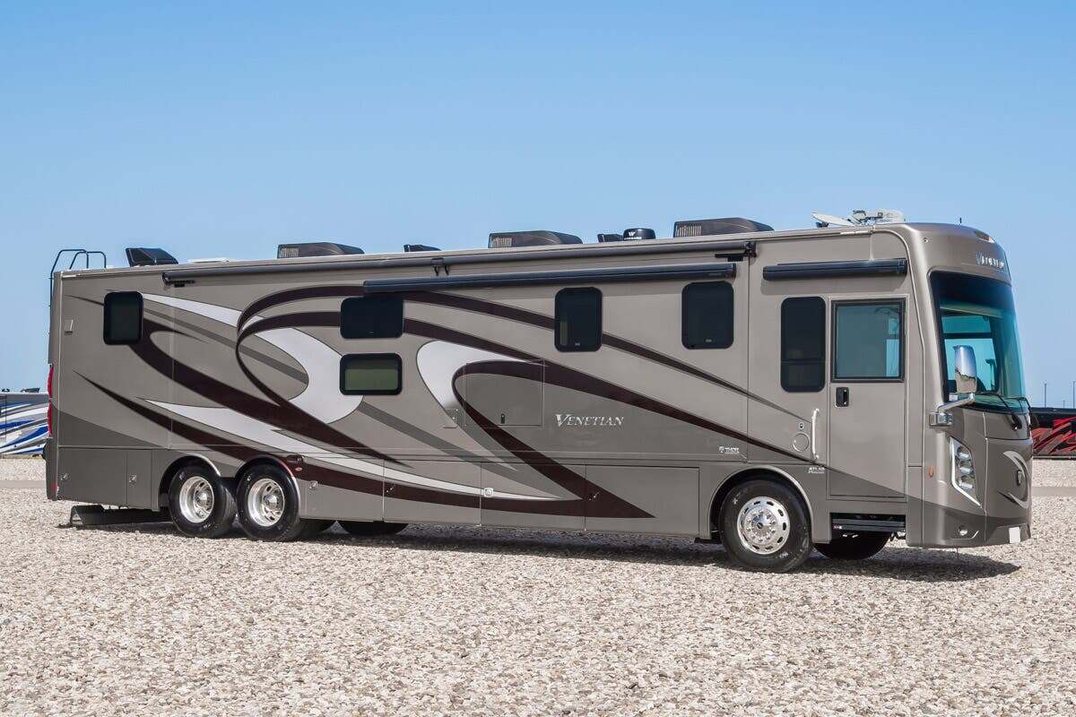 2020 Thor Motor Coach Venetian 42B B42 in alvarado TX