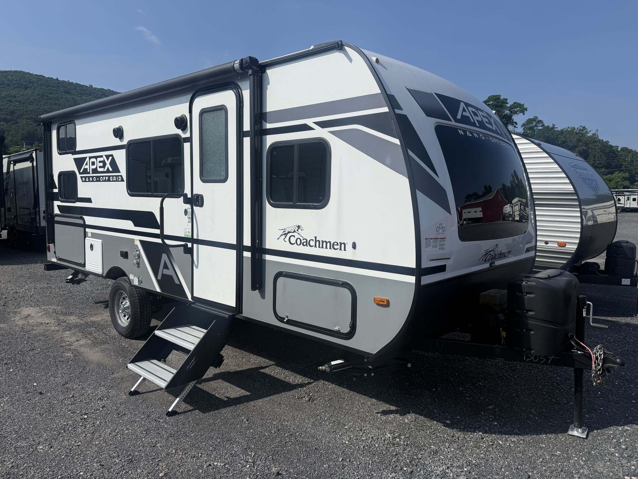 2023 Coachmen Apex Nano 194 BHS in mill hall PA