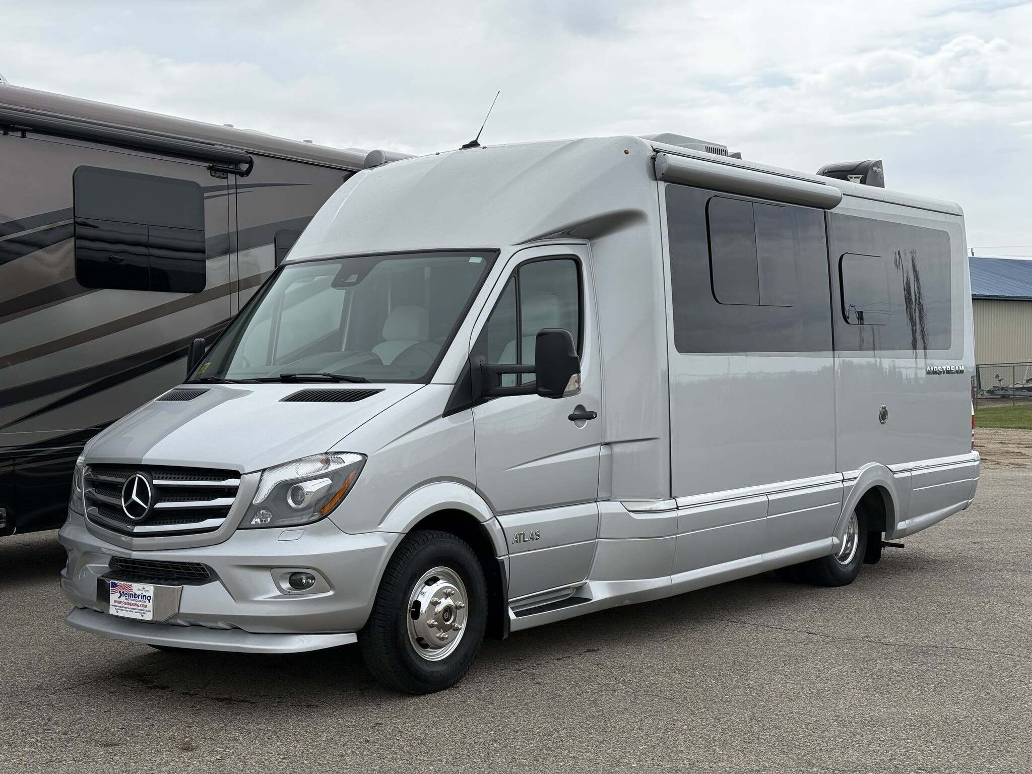 2019 Airstream Atlas MURPHY BED in garfield MN