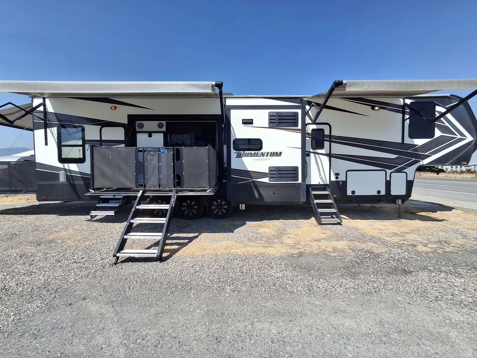 2018 Grand Design Rv Momentum 399TH in north logan UT