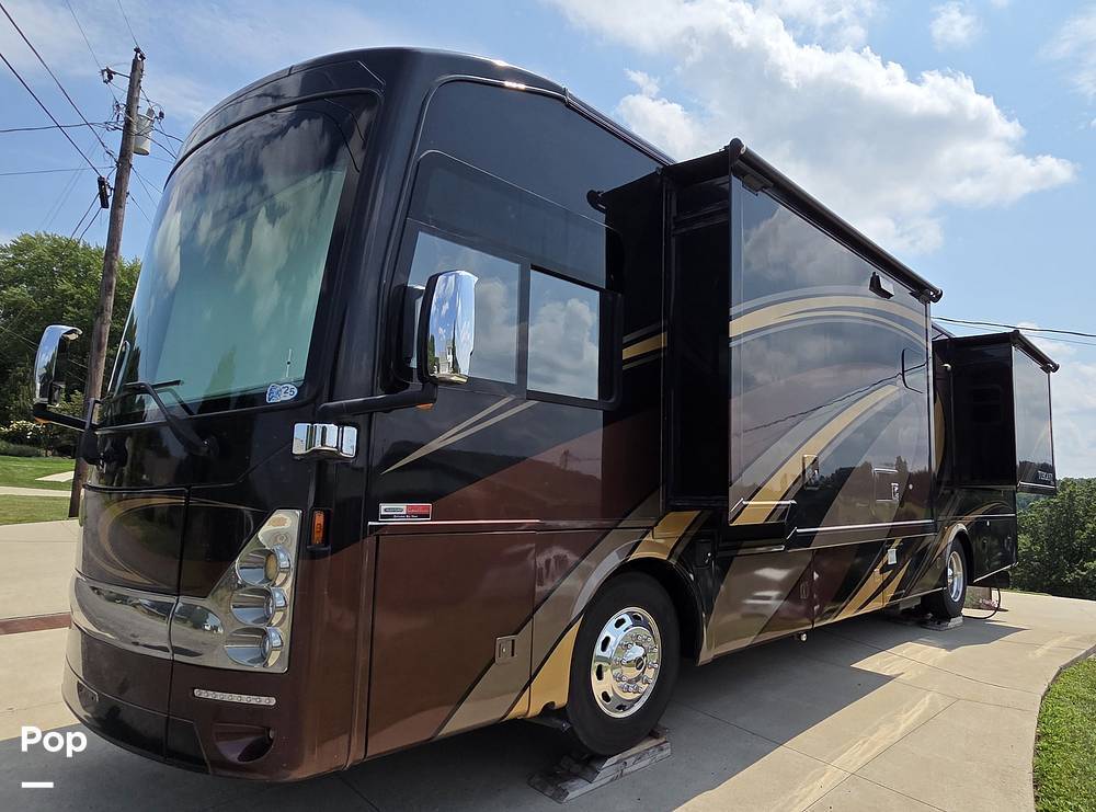2017 Thor Motor Coach Tuscany XTE 36MQ in malvern OH