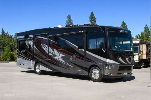 2018 Thor Outlaw 37RB in grass valley CA