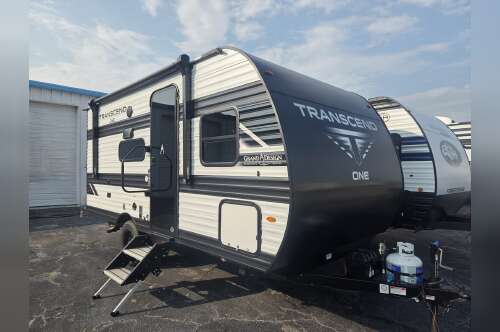 2025 Grand Design Transcend One 151BH in lake park GA
