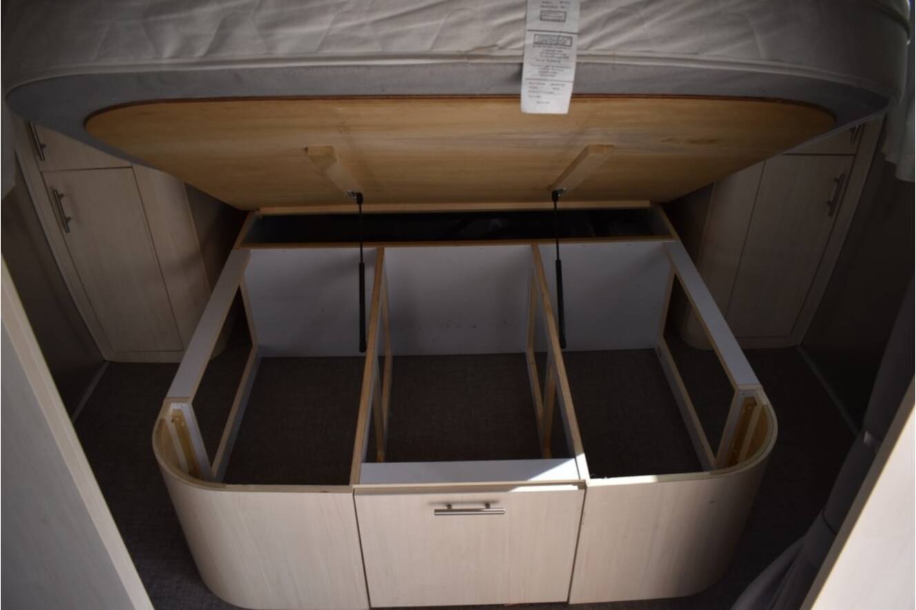 A photo of this 2021 Airstream Flying Cloud 30FB