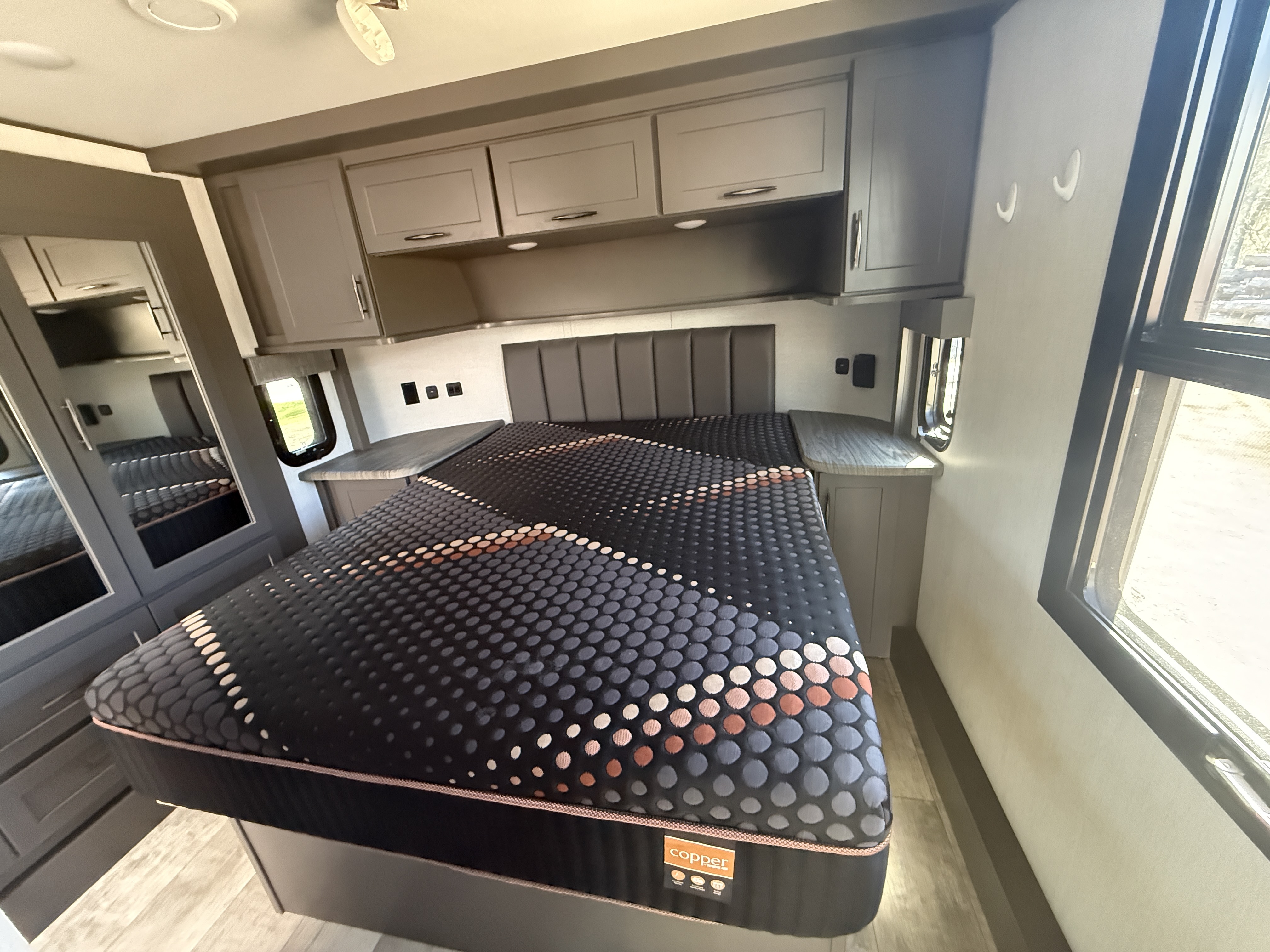 2024 Grand Design MOMENTUM M-CLASS 395MS in brainerd MN