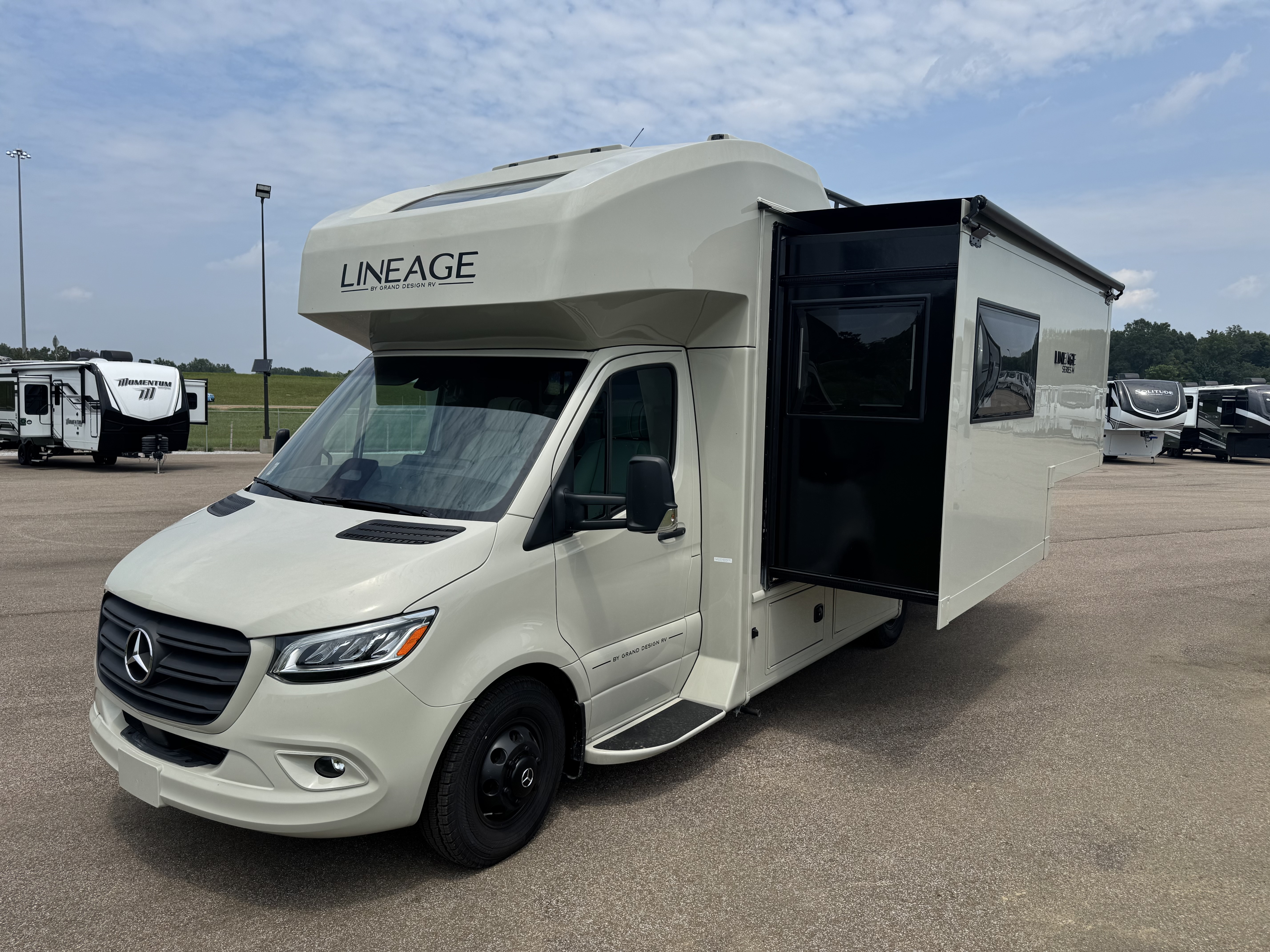 2027 Grand Design Lineage Series M 25FW in belden MS