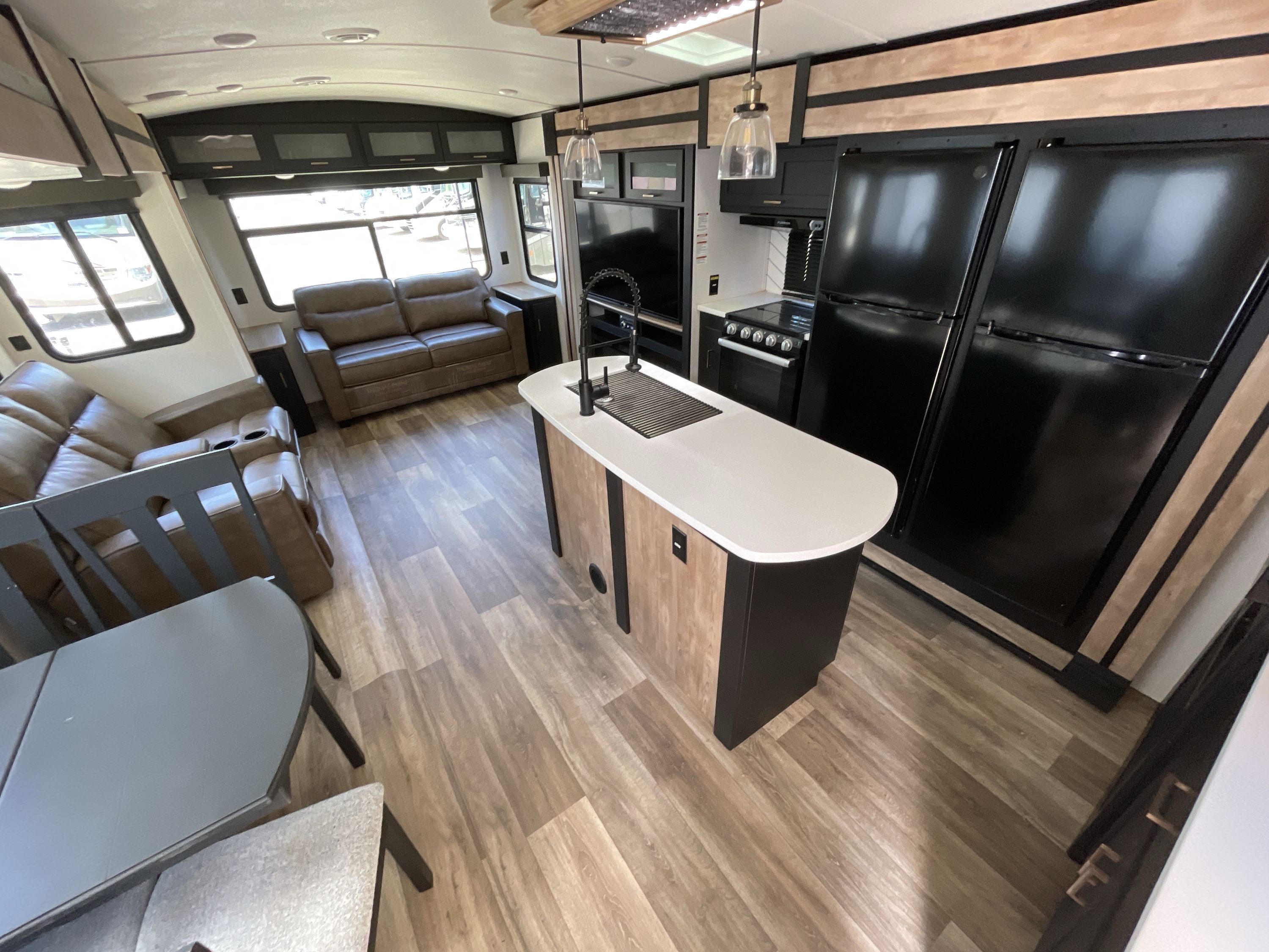 2023 Keystone OUTBACK 328RL in midway FL