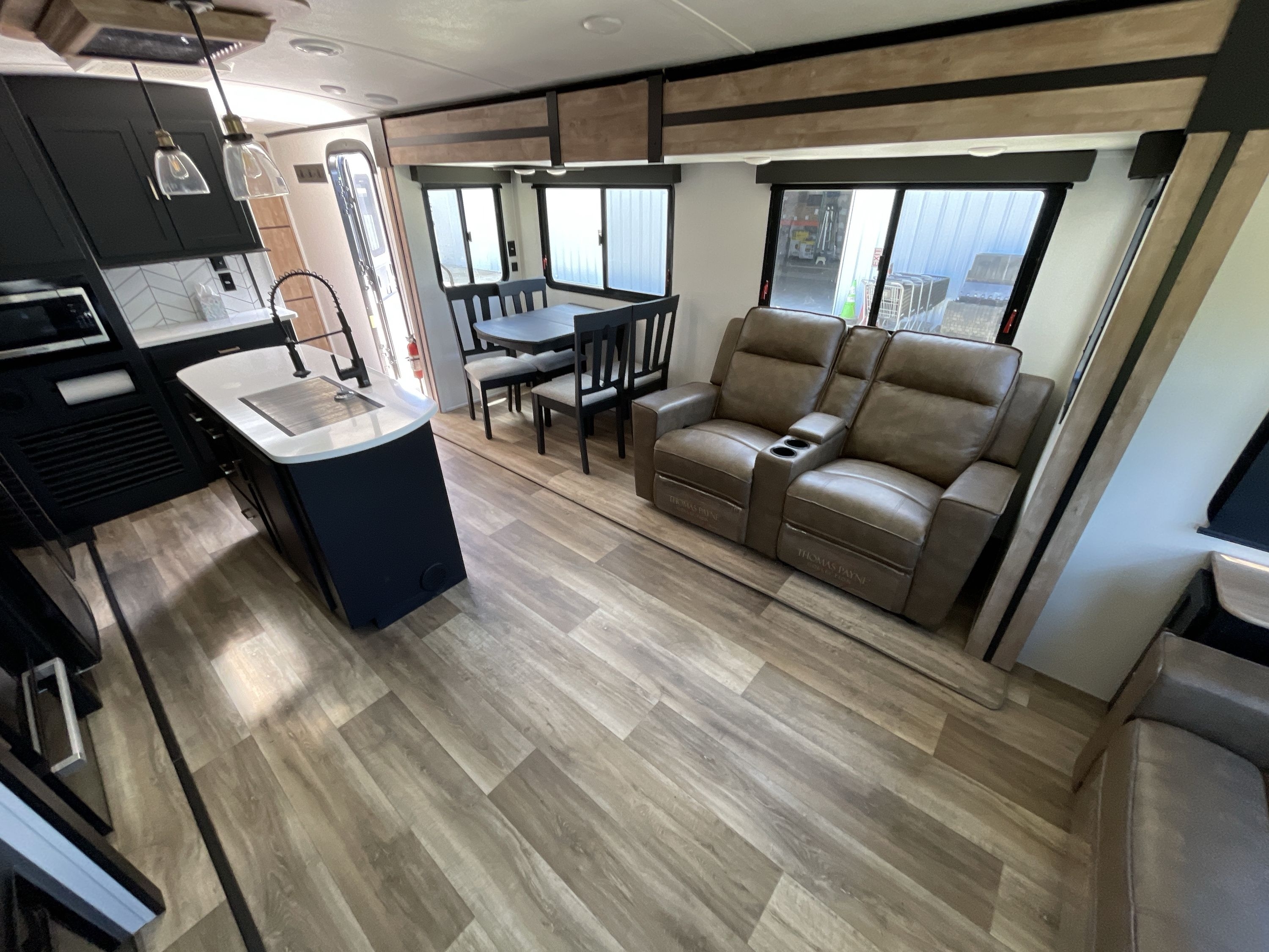 2023 Keystone OUTBACK 328RL in midway FL