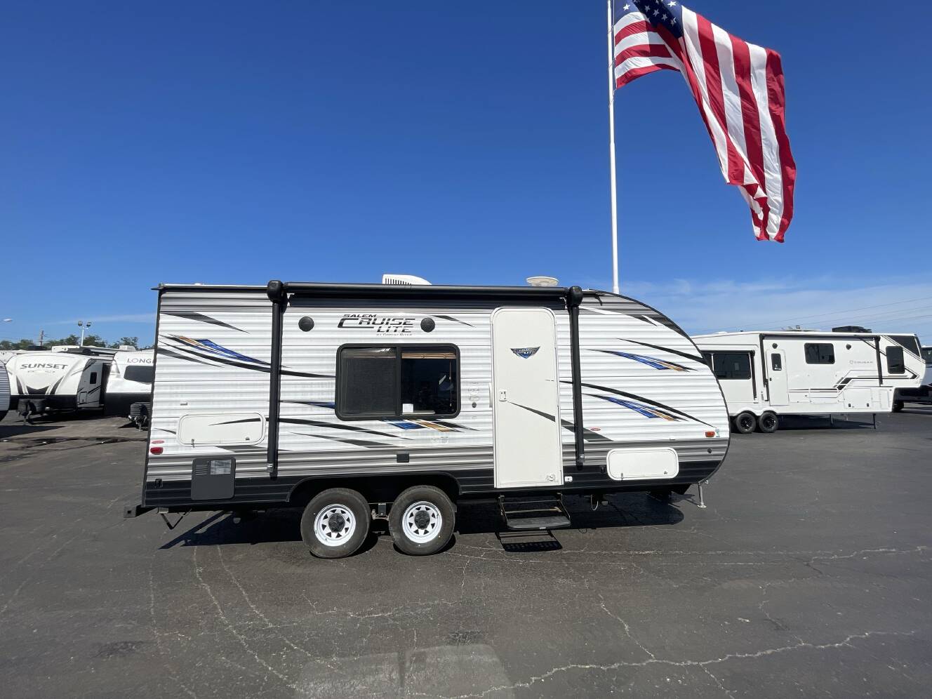 A photo of this 2018 Forest River SALEM CRUISE LITE 171RBXL