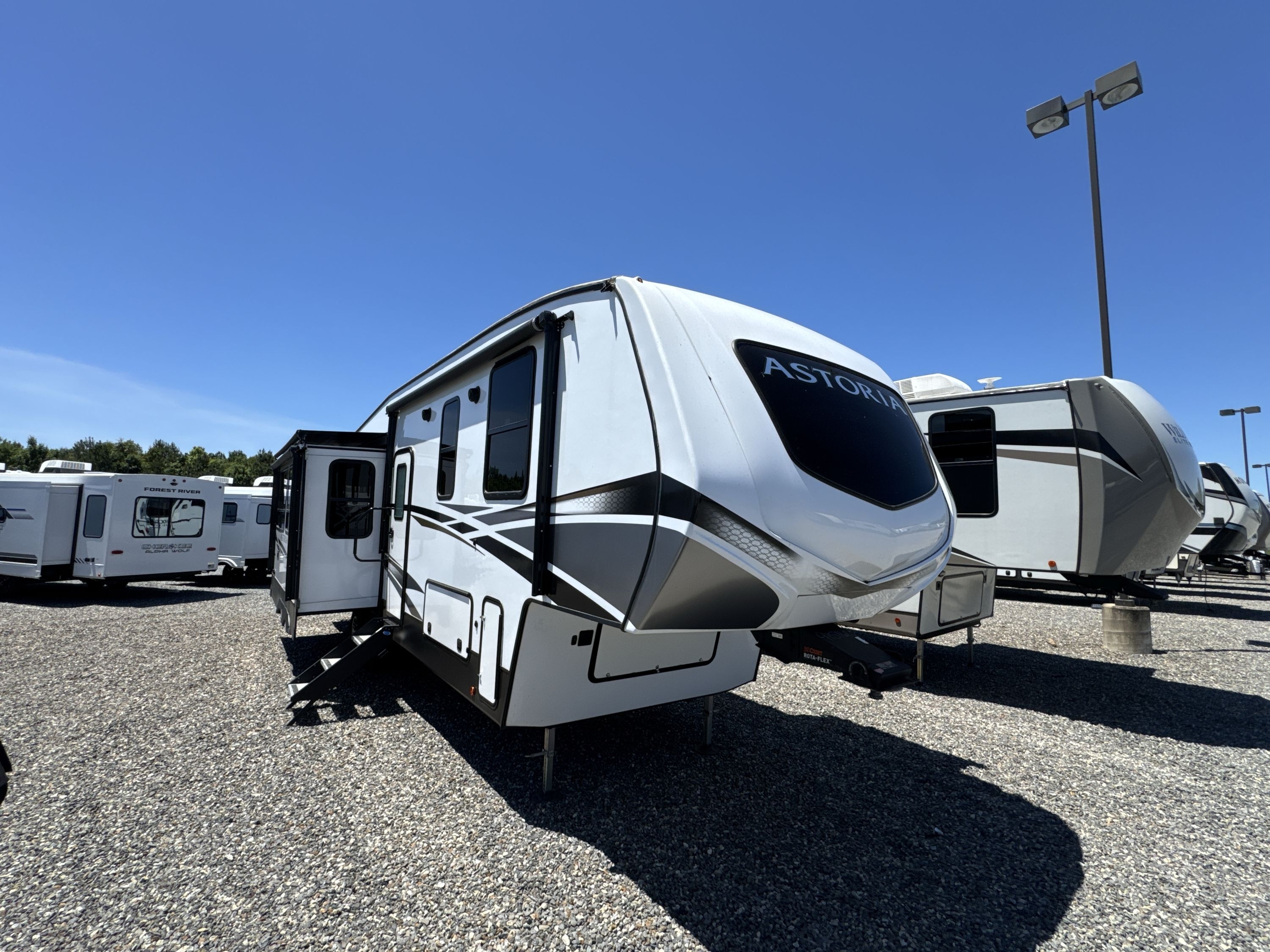 2023 Dutchmen ASTORIA 2993RLF RV