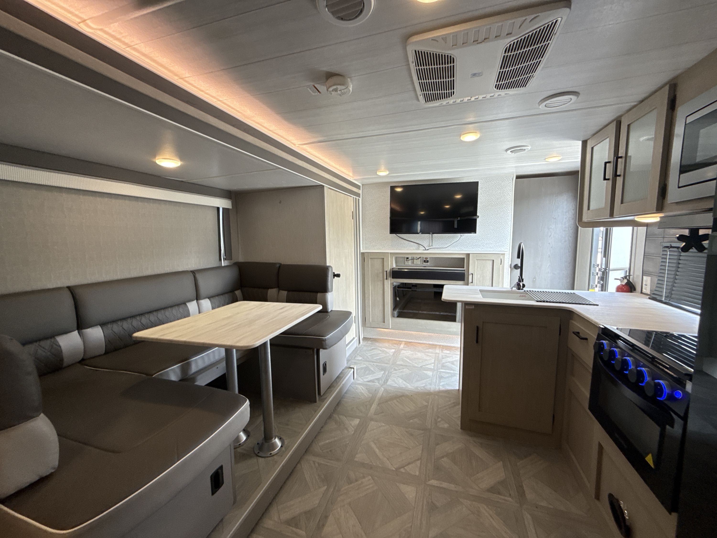 2023 Forest River WILDWOOD X-LITE 240BHXL in anniston AL
