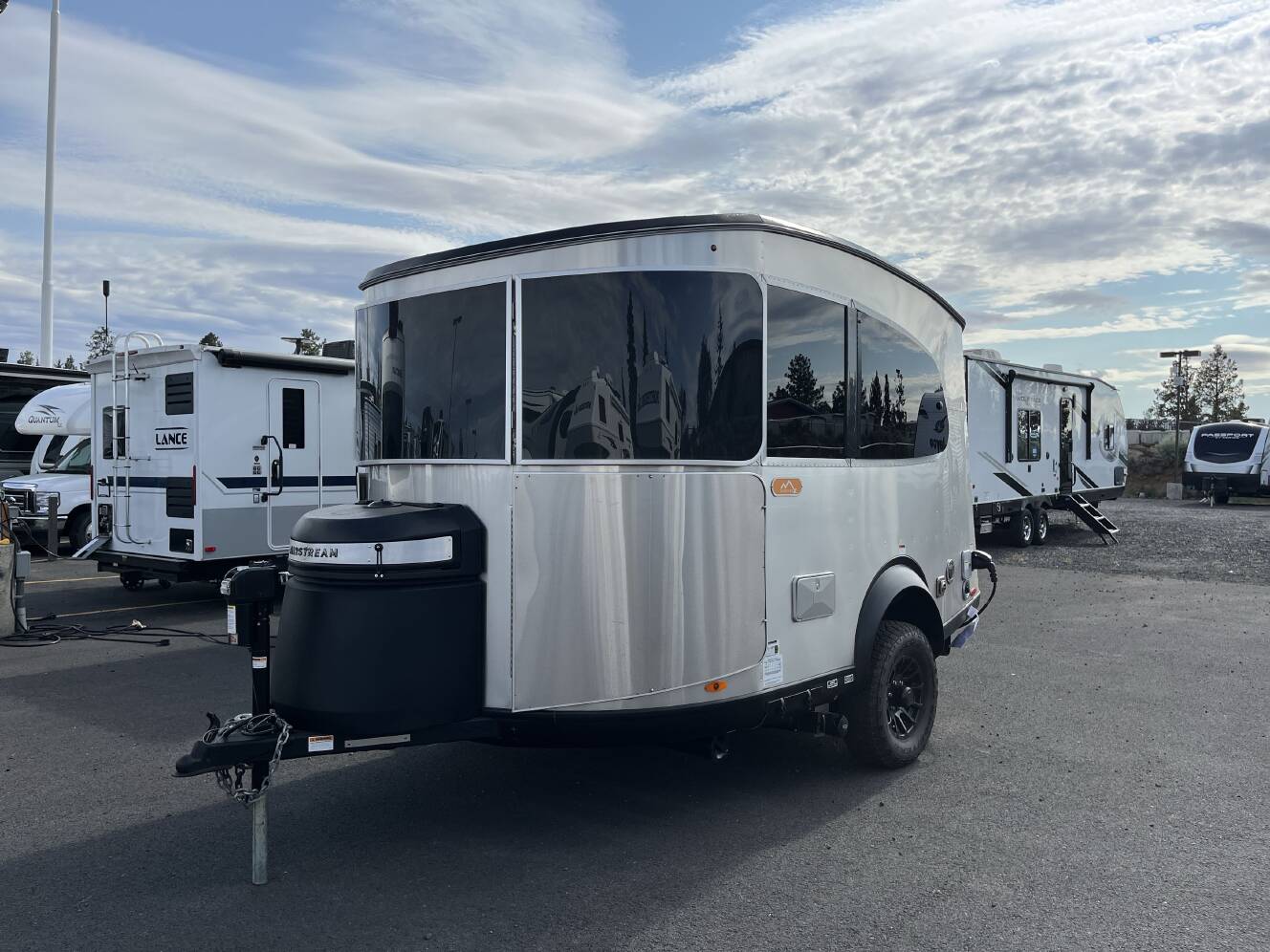 A photo of this 2025 Airstream BASECAMP 16X