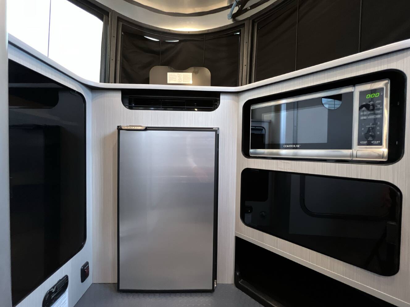 A photo of this 2025 Airstream BASECAMP 16X