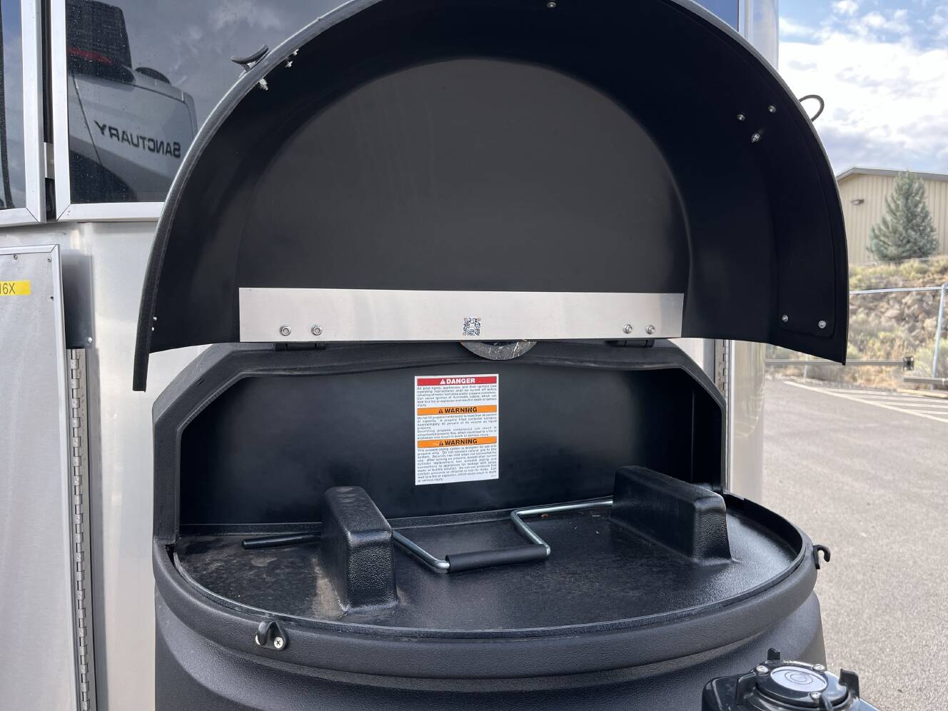 A photo of this 2025 Airstream BASECAMP 16X