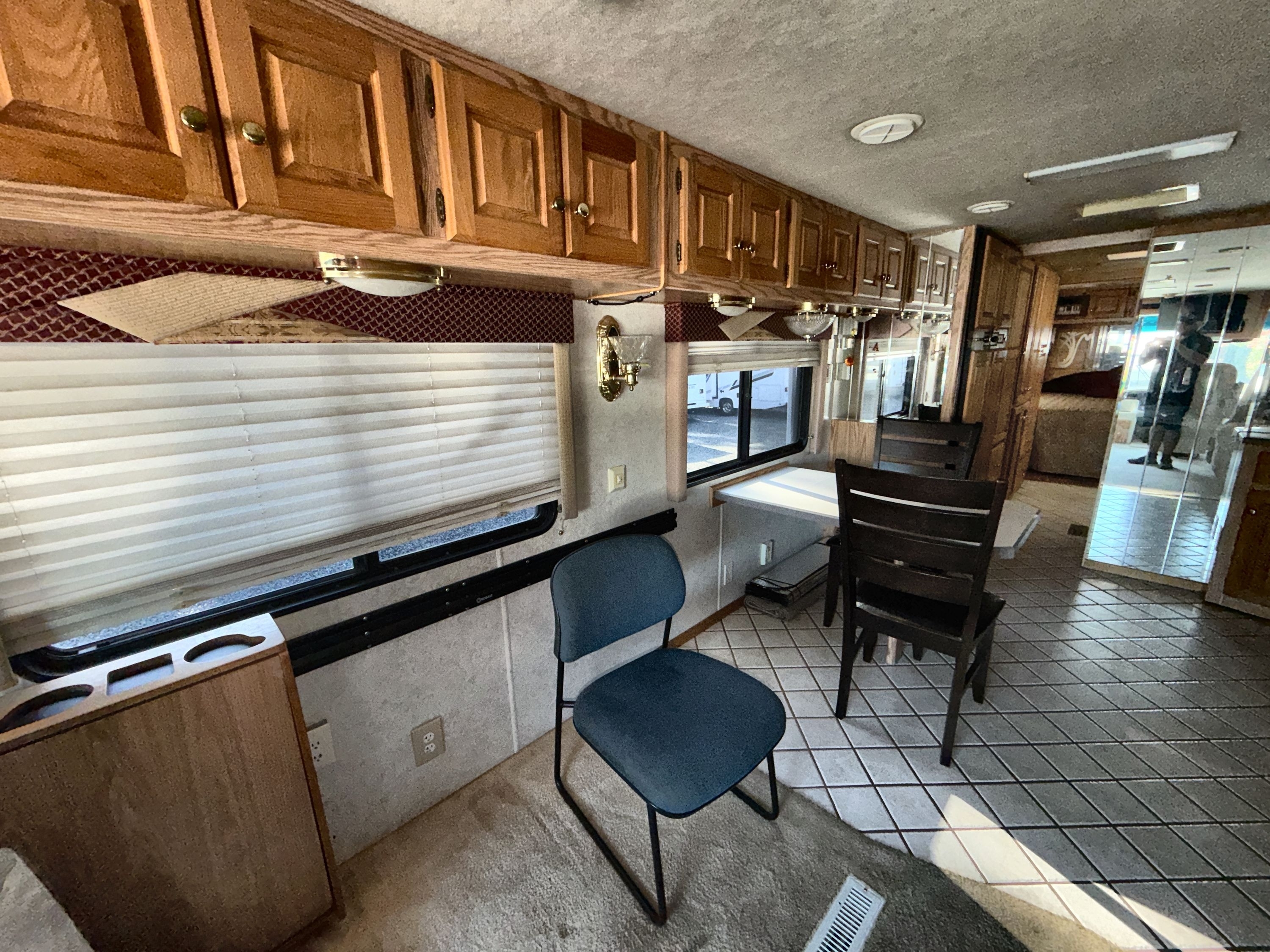 2001 Monaco DIPLOMAT 38D 330HP in ashland VA