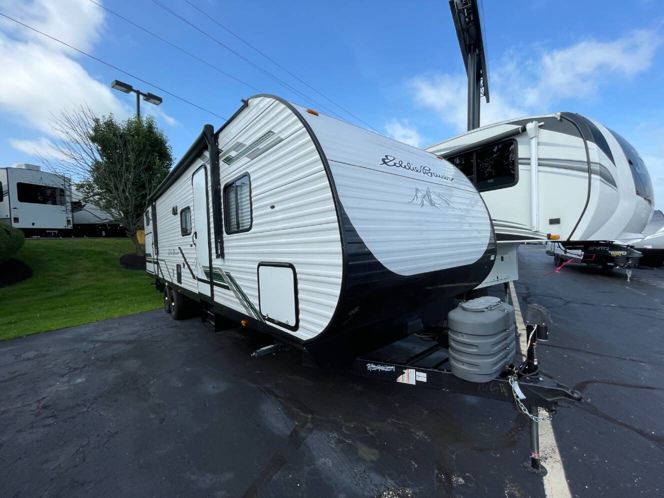 A photo of this 2024 Heartland EDDIE BAUER 320BH-C