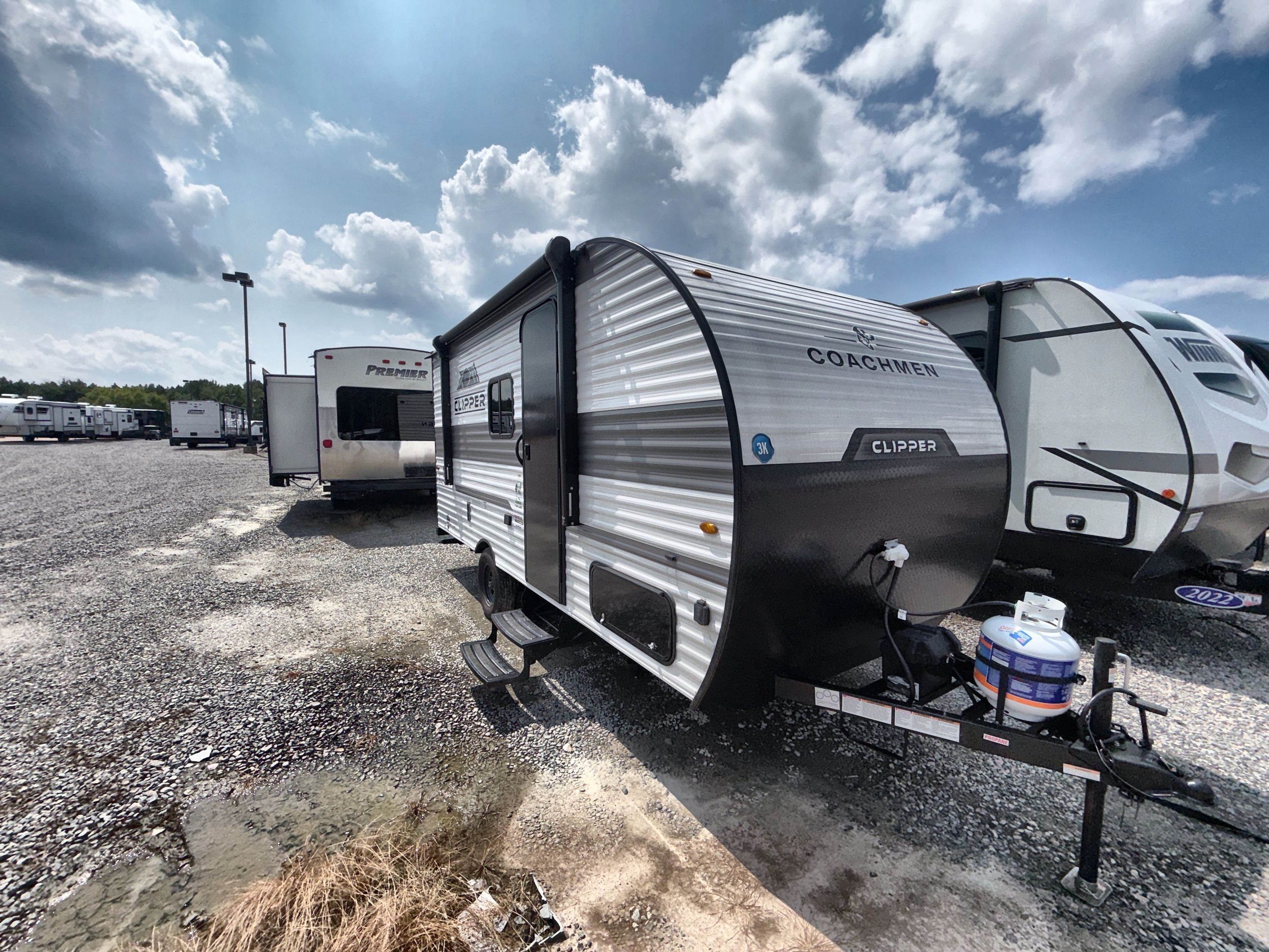 2025 Coachmen CLIPPER 17CBH RV