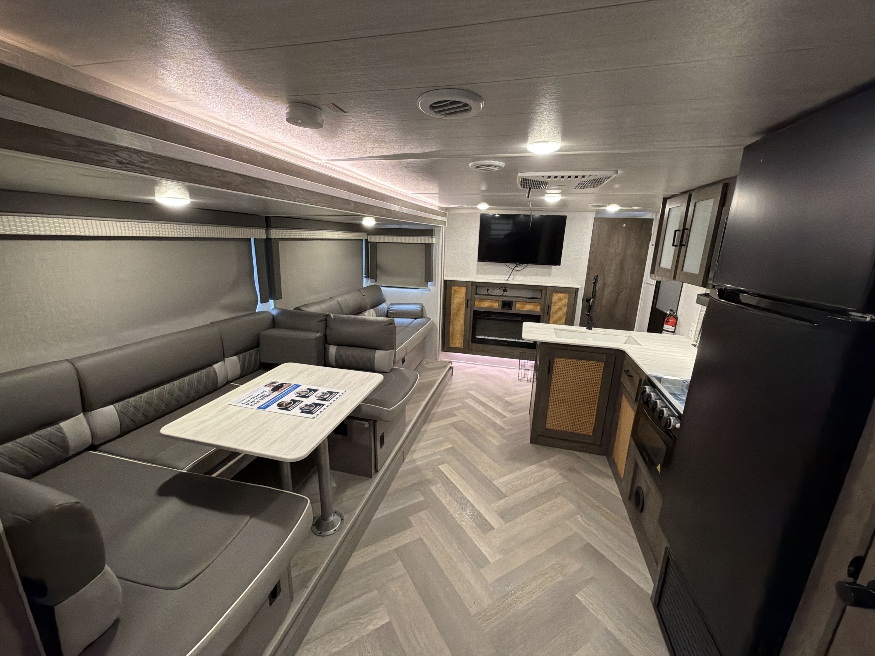 2022 Forest River SALEM CRUISE LITE 263BHXL in west boylston MA