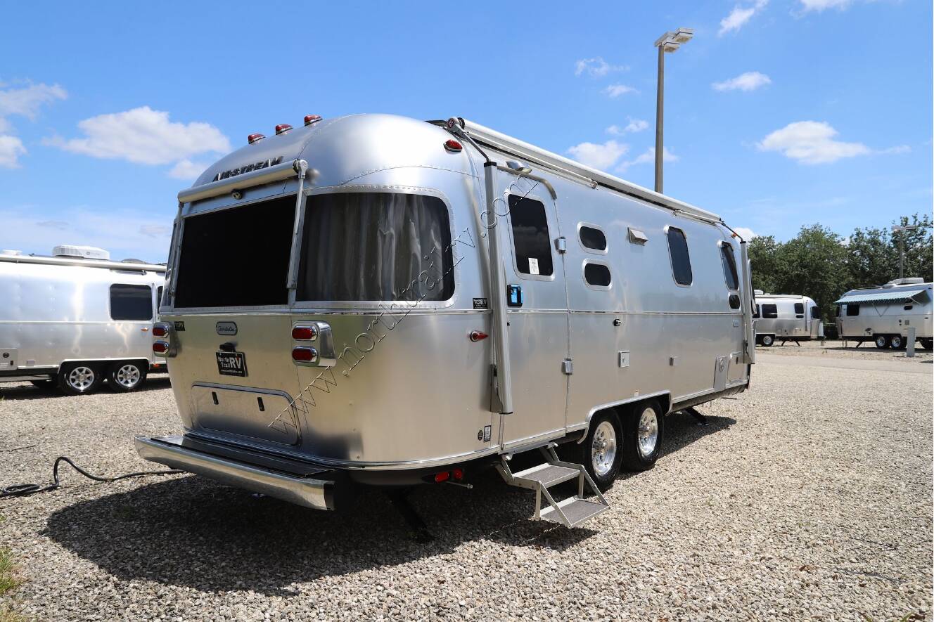 A photo of this 2026 Airstream Globetrotter 25FB