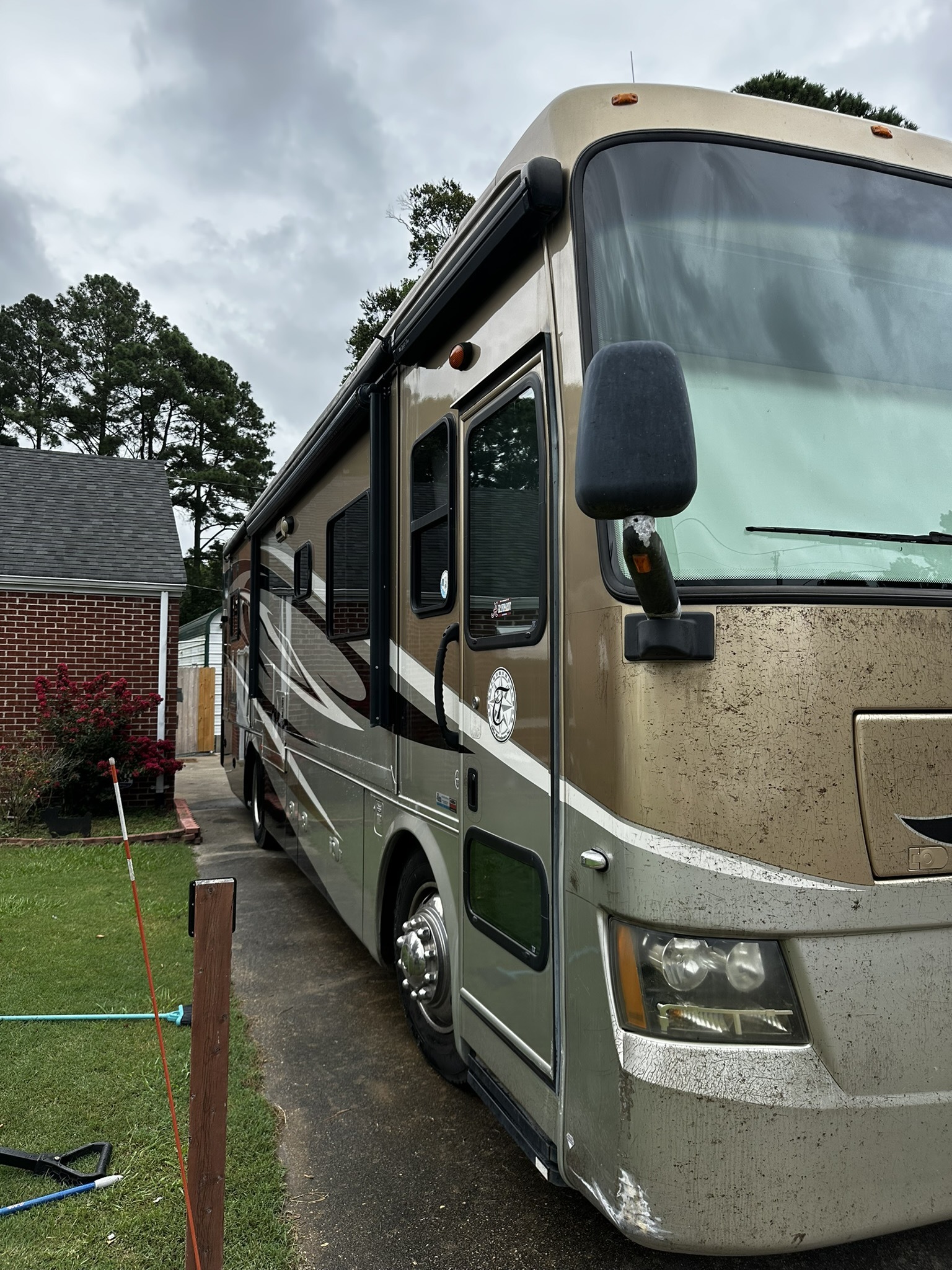 2011 Tiffin Motorhomes ALLEGRO RED 34 QFA in elizabeth city NC