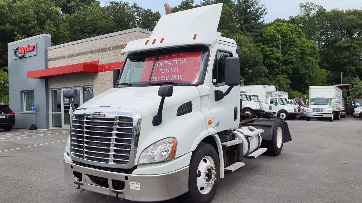 2020 FREIGHTLINER CASCADIA 113 in Norwood, MA