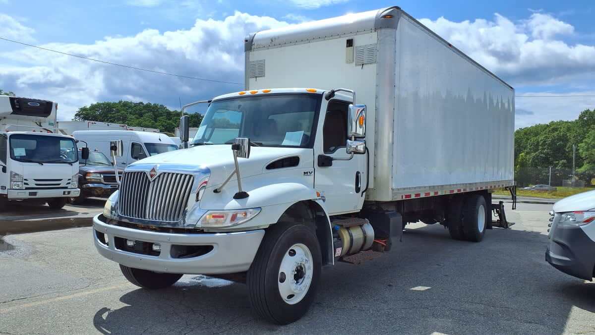 2020 INTERNATIONAL MV607 (4X2) in Salisbury, MA
