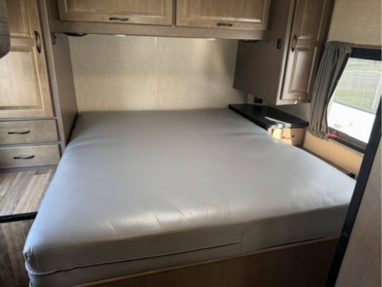 A photo of this 2022 Winnebago MINNIE WINNIE 328QR