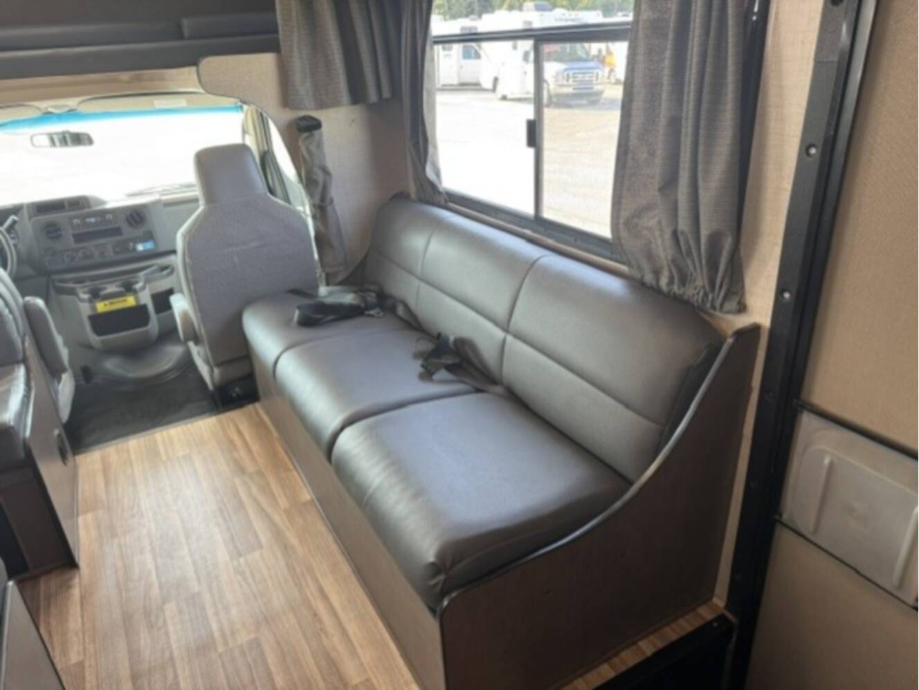 A photo of this 2022 Winnebago MINNIE WINNIE 328QR